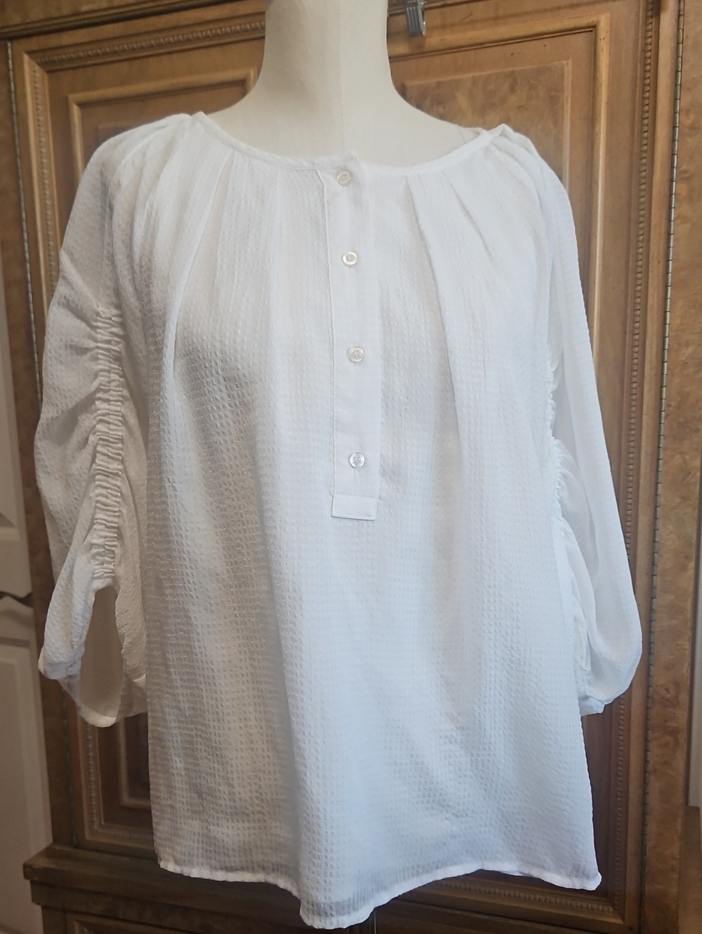 Calvin Klein White Textured Henley Blouse With Gathered 3/4 Sleeves.